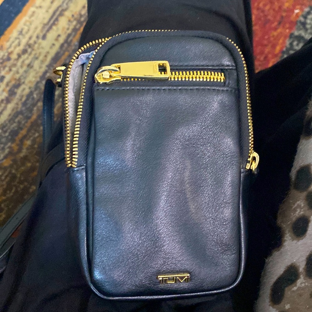 Tumi Voyageur Katy Crossbody (Black)